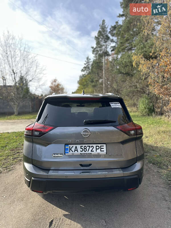Внедорожник / Кроссовер Nissan Rogue 2024 в Киеве
