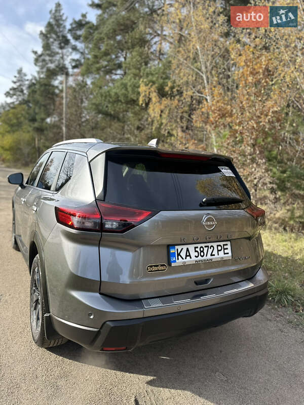 Внедорожник / Кроссовер Nissan Rogue 2024 в Киеве