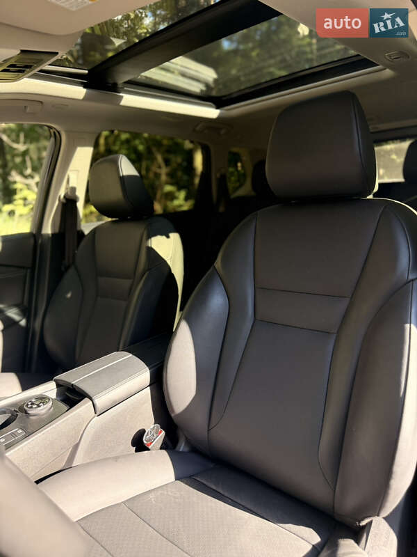 Внедорожник / Кроссовер Nissan Rogue 2024 в Киеве