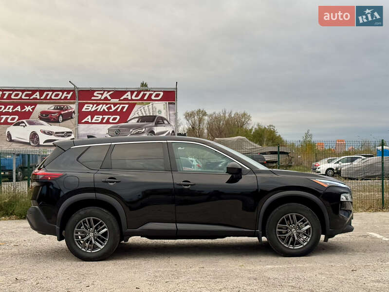 Внедорожник / Кроссовер Nissan Rogue 2021 в Киеве