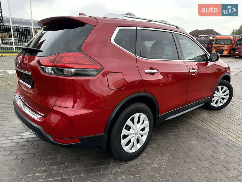 Позашляховик / Кросовер Nissan Rogue 2017 в Львові