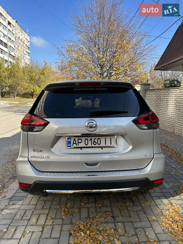 Позашляховик / Кросовер Nissan Rogue 2017 в Запоріжжі
