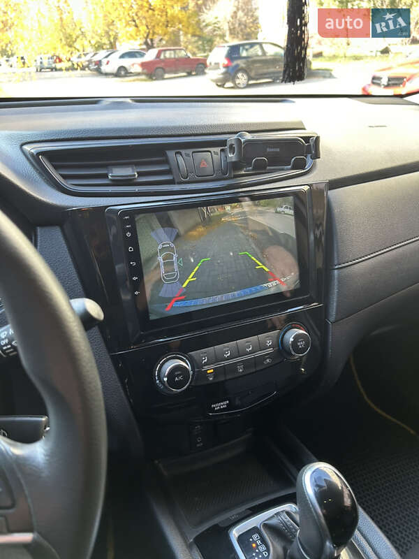 Позашляховик / Кросовер Nissan Rogue 2017 в Запоріжжі