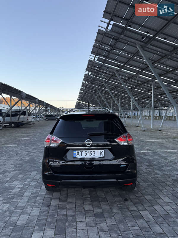 Внедорожник / Кроссовер Nissan Rogue 2015 в Львове