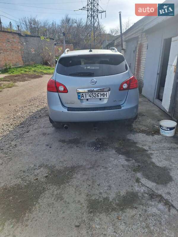 Внедорожник / Кроссовер Nissan Rogue 2011 в Белой Церкви