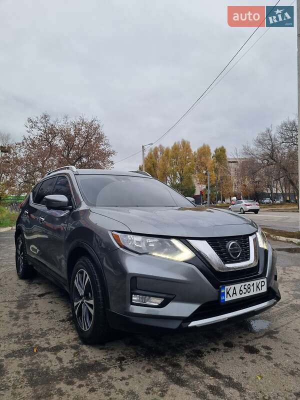 Внедорожник / Кроссовер Nissan Rogue 2018 в Харькове