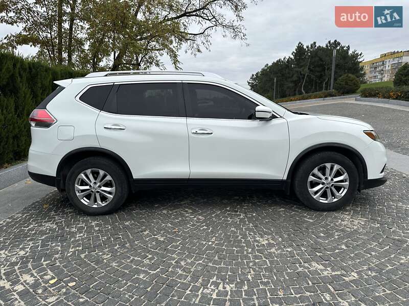 Внедорожник / Кроссовер Nissan Rogue 2016 в Днепре