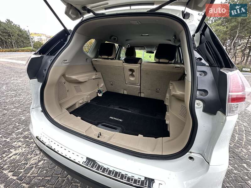 Внедорожник / Кроссовер Nissan Rogue 2016 в Днепре