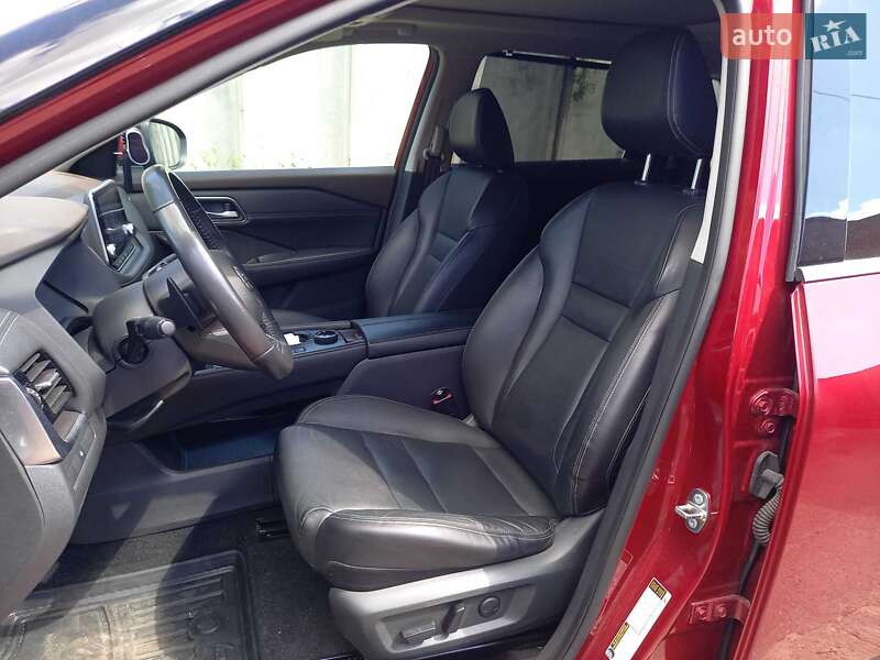 Внедорожник / Кроссовер Nissan Rogue 2020 в Черкассах