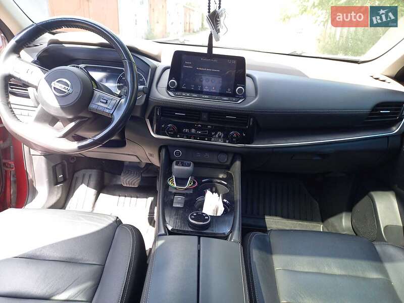 Внедорожник / Кроссовер Nissan Rogue 2020 в Черкассах