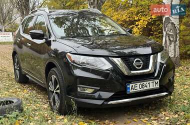 Внедорожник / Кроссовер Nissan Rogue 2017 в Запорожье
