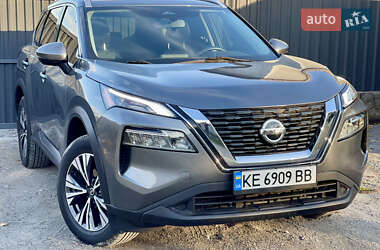 Позашляховик / Кросовер Nissan Rogue 2020 в Кам'янському