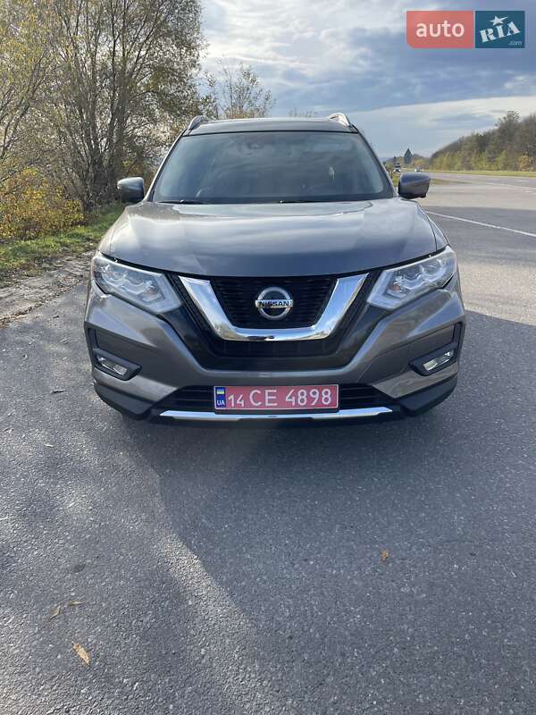 Внедорожник / Кроссовер Nissan Rogue 2019 в Бродах