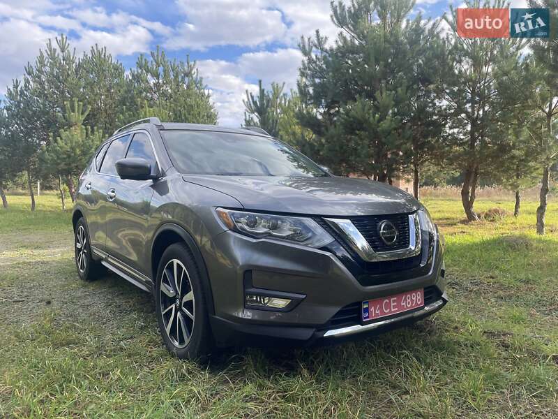 Внедорожник / Кроссовер Nissan Rogue 2019 в Бродах