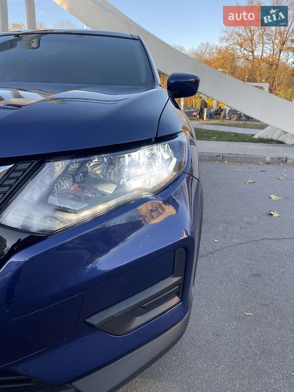 Позашляховик / Кросовер Nissan Rogue 2017 в Вінниці