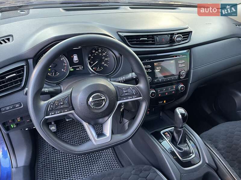 Позашляховик / Кросовер Nissan Rogue 2017 в Вінниці