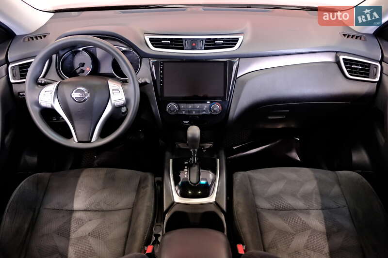 Позашляховик / Кросовер Nissan Rogue 2016 в Одесі