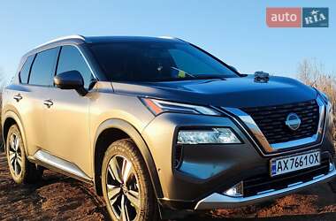 Позашляховик / Кросовер Nissan Rogue 2022 в Первомайську