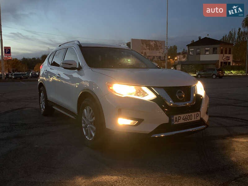 Внедорожник / Кроссовер Nissan Rogue 2019 в Запорожье