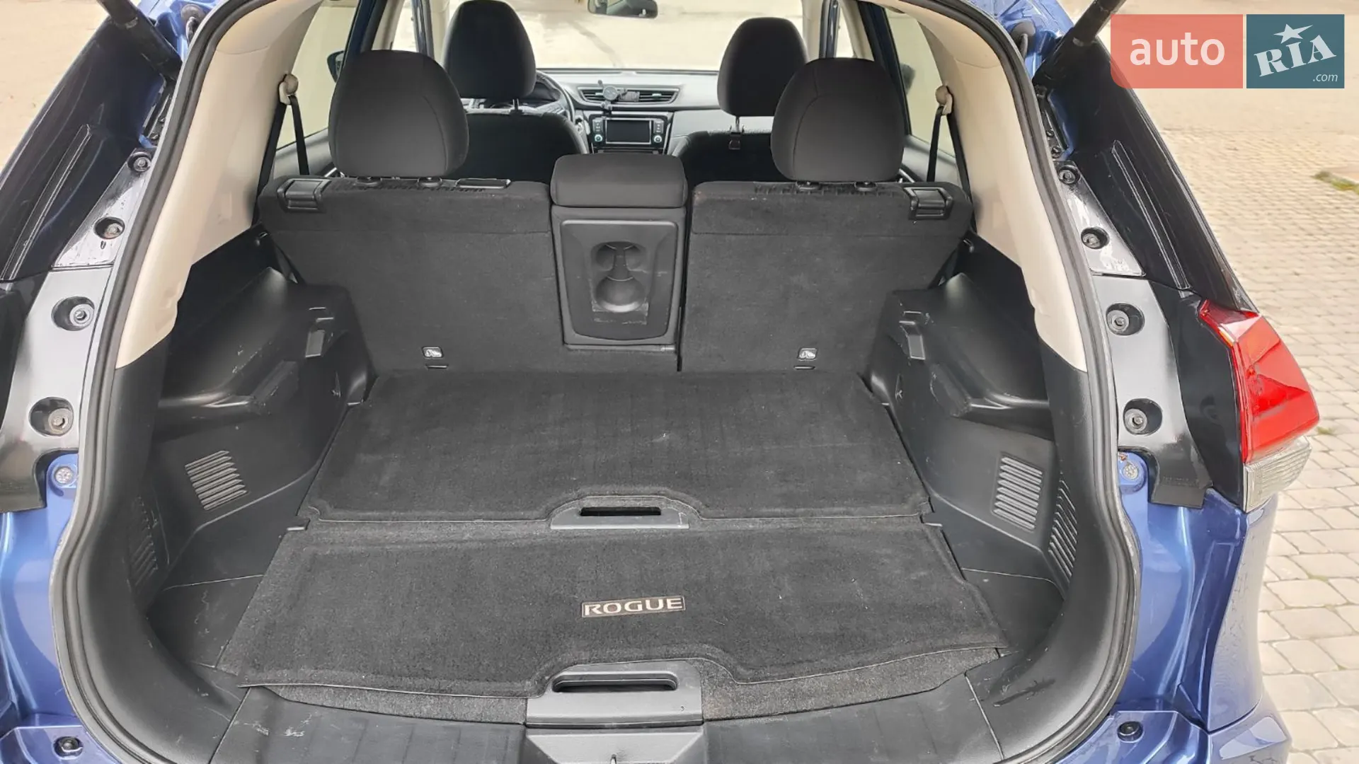 2018 Nissan Rogue - мініатюра 10