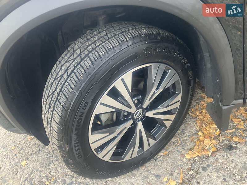 Внедорожник / Кроссовер Nissan Rogue 2021 в Обухове