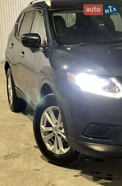 Позашляховик / Кросовер Nissan Rogue 2015 в Рівному
