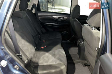 Позашляховик / Кросовер Nissan Rogue 2015 в Рівному