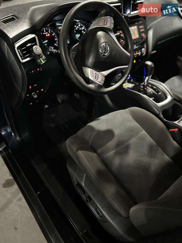 Внедорожник / Кроссовер Nissan Rogue 2015 в Ровно фото 57 Внедорожник / Кроссовер Nissan Rogue 2015 в Ровно