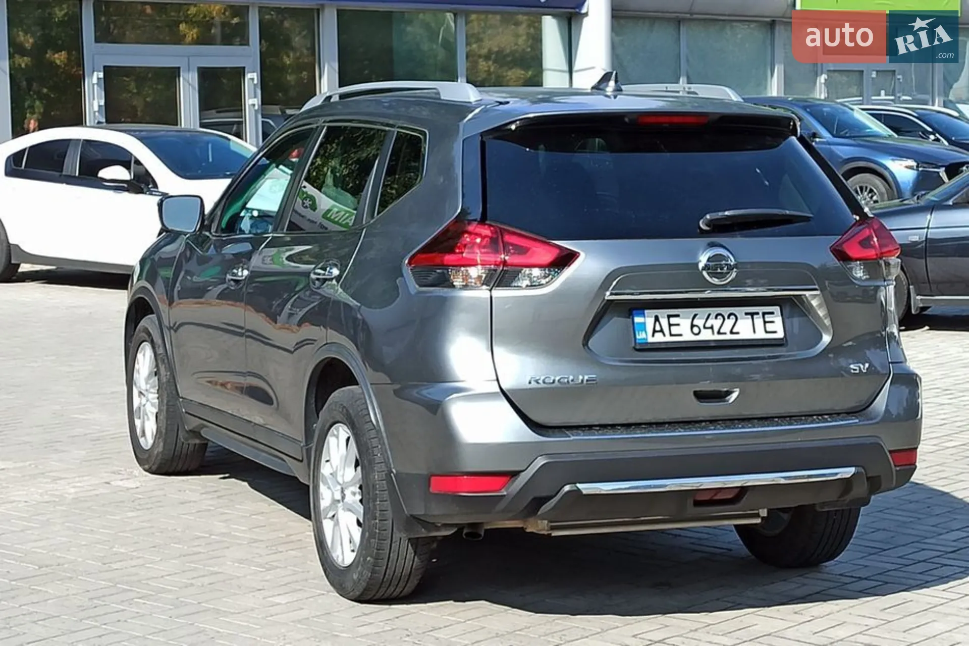 2017 Nissan Rogue - мініатюра 8