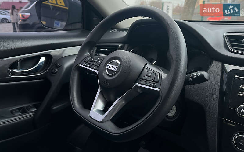 Внедорожник / Кроссовер Nissan Rogue 2017 в Коломые