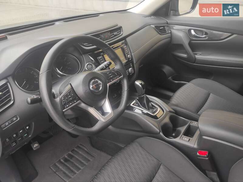 Внедорожник / Кроссовер Nissan Rogue 2018 в Киеве фото 2 Внедорожник / Кроссовер Nissan Rogue 2018 в Киеве