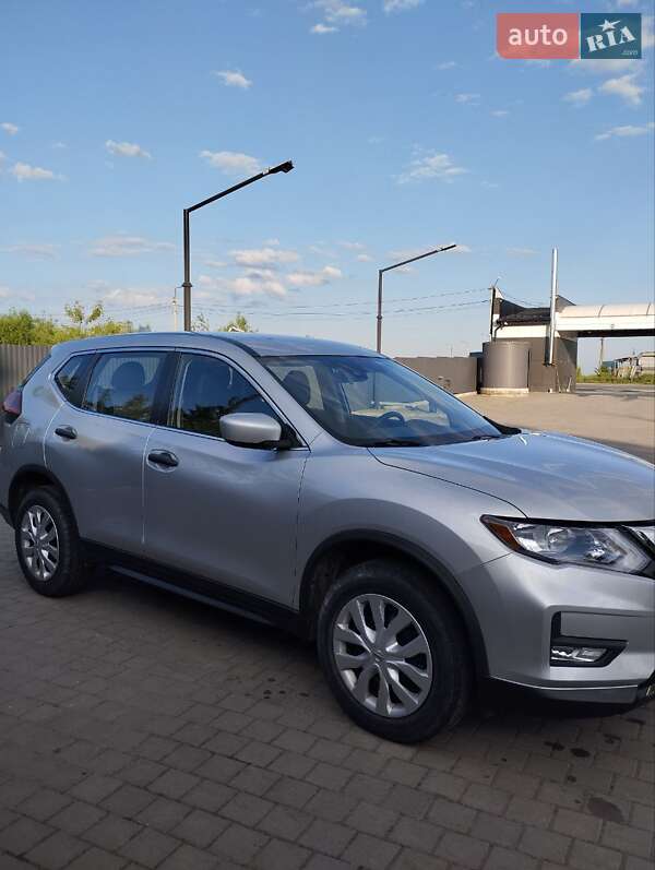 Позашляховик / Кросовер Nissan Rogue 2020 в Івано-Франківську