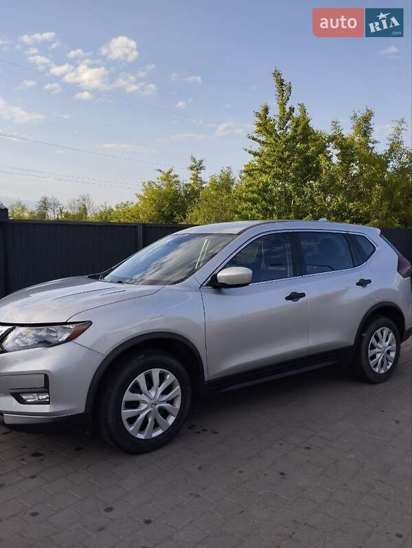 Позашляховик / Кросовер Nissan Rogue 2020 в Івано-Франківську