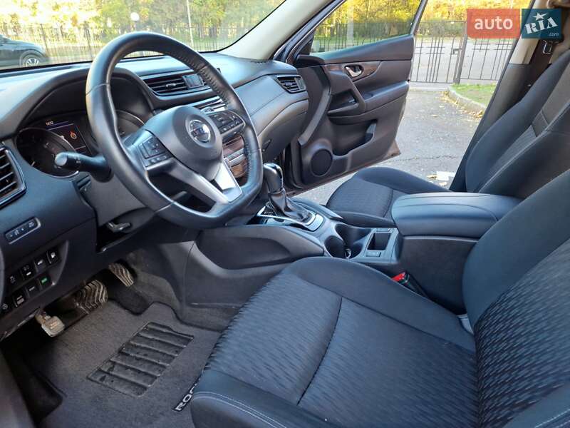 Позашляховик / Кросовер Nissan Rogue 2018 в Одесі