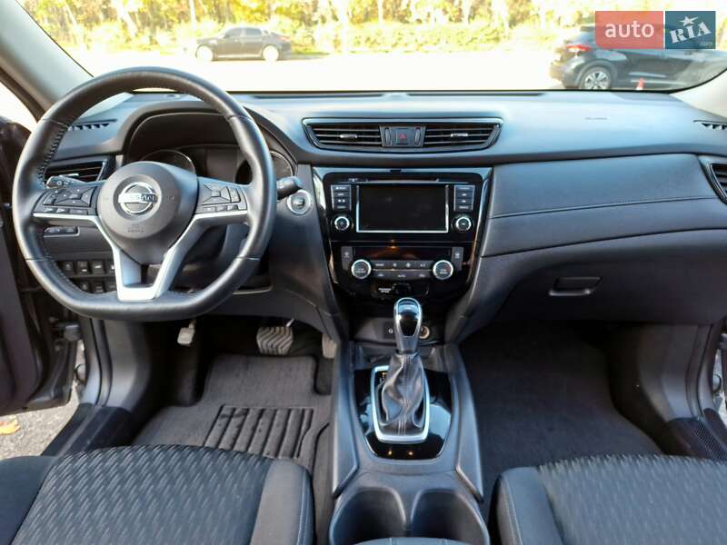 Позашляховик / Кросовер Nissan Rogue 2018 в Одесі