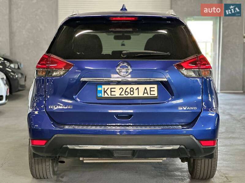 Внедорожник / Кроссовер Nissan Rogue 2018 в Каменском