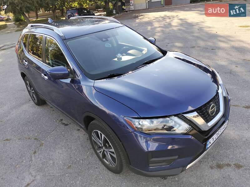 Позашляховик / Кросовер Nissan Rogue 2018 в Харкові
