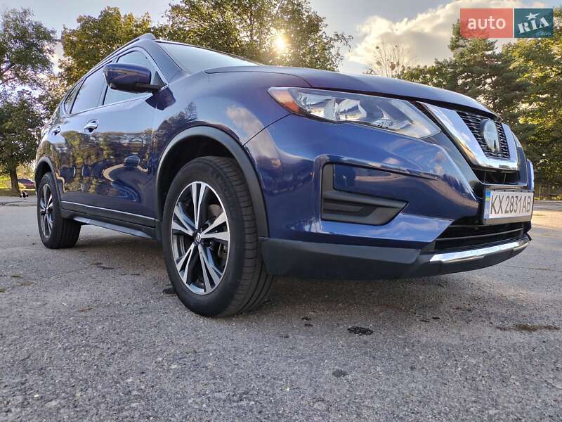 Позашляховик / Кросовер Nissan Rogue 2018 в Харкові
