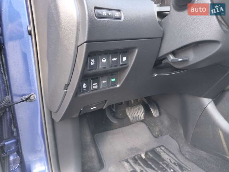 Позашляховик / Кросовер Nissan Rogue 2018 в Харкові