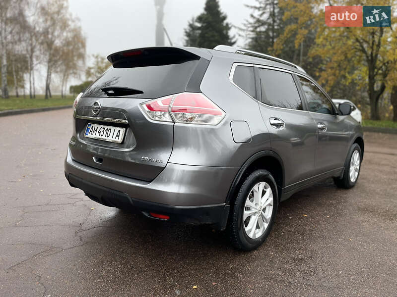 Позашляховик / Кросовер Nissan Rogue 2015 в Житомирі
