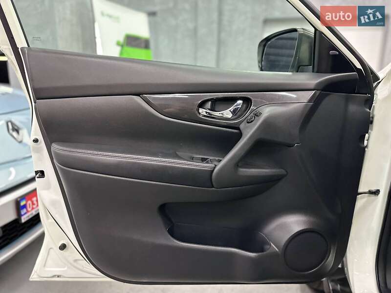 Внедорожник / Кроссовер Nissan Rogue 2017 в Каменском фото 15 Внедорожник / Кроссовер Nissan Rogue 2017 в Каменском