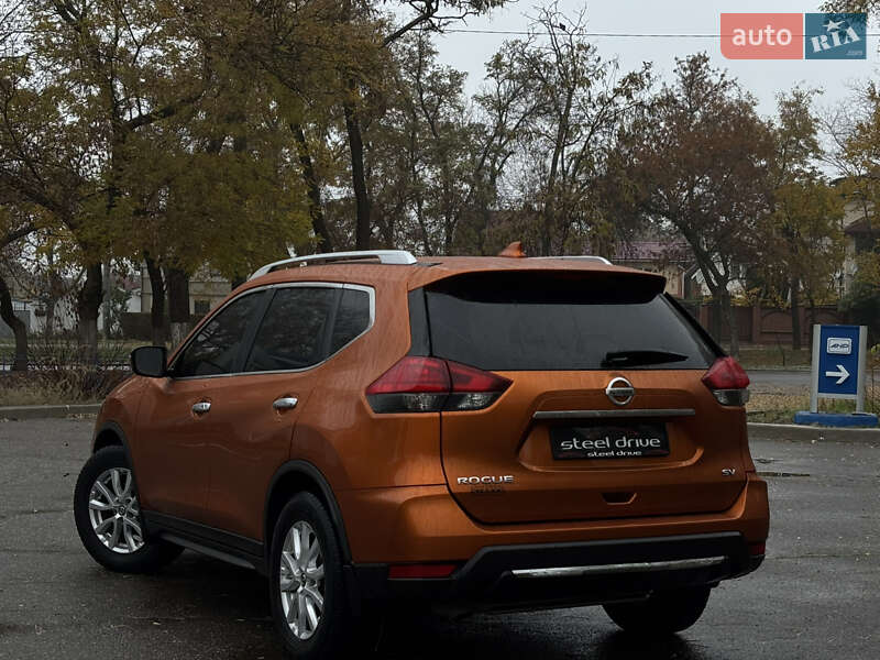 Позашляховик / Кросовер Nissan Rogue 2016 в Миколаєві