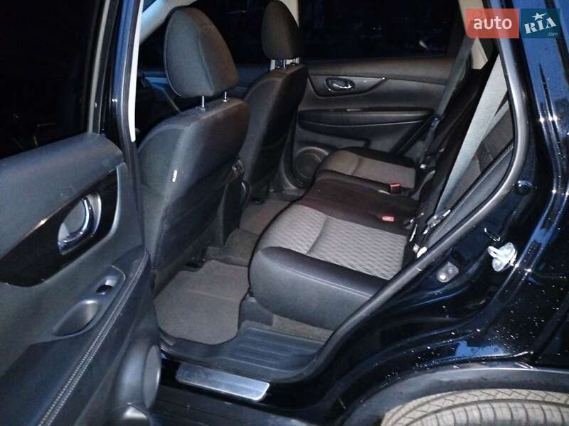 Внедорожник / Кроссовер Nissan Rogue 2018 в Харькове