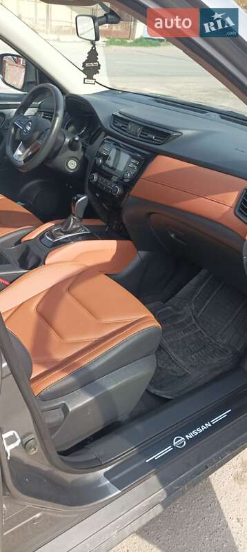 Внедорожник / Кроссовер Nissan Rogue 2017 в Жмеринке