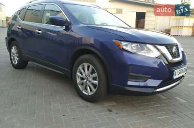 Внедорожник / Кроссовер Nissan Rogue 2018 в Киеве