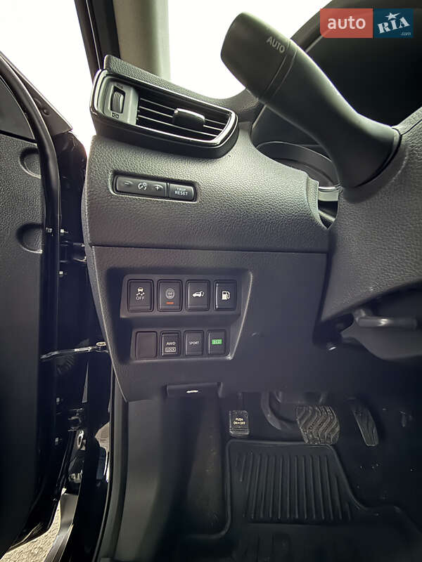 Внедорожник / Кроссовер Nissan Rogue 2018 в Ромнах фото 9 Внедорожник / Кроссовер Nissan Rogue 2018 в Ромнах