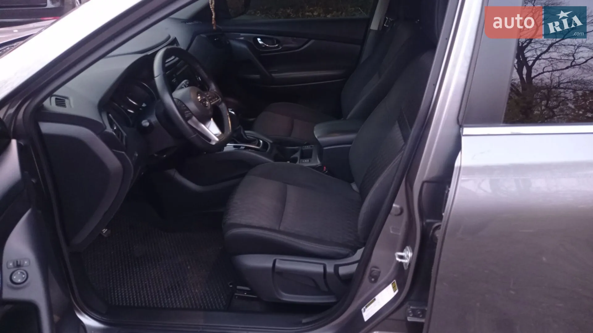 2018 Nissan Rogue - мініатюра 15