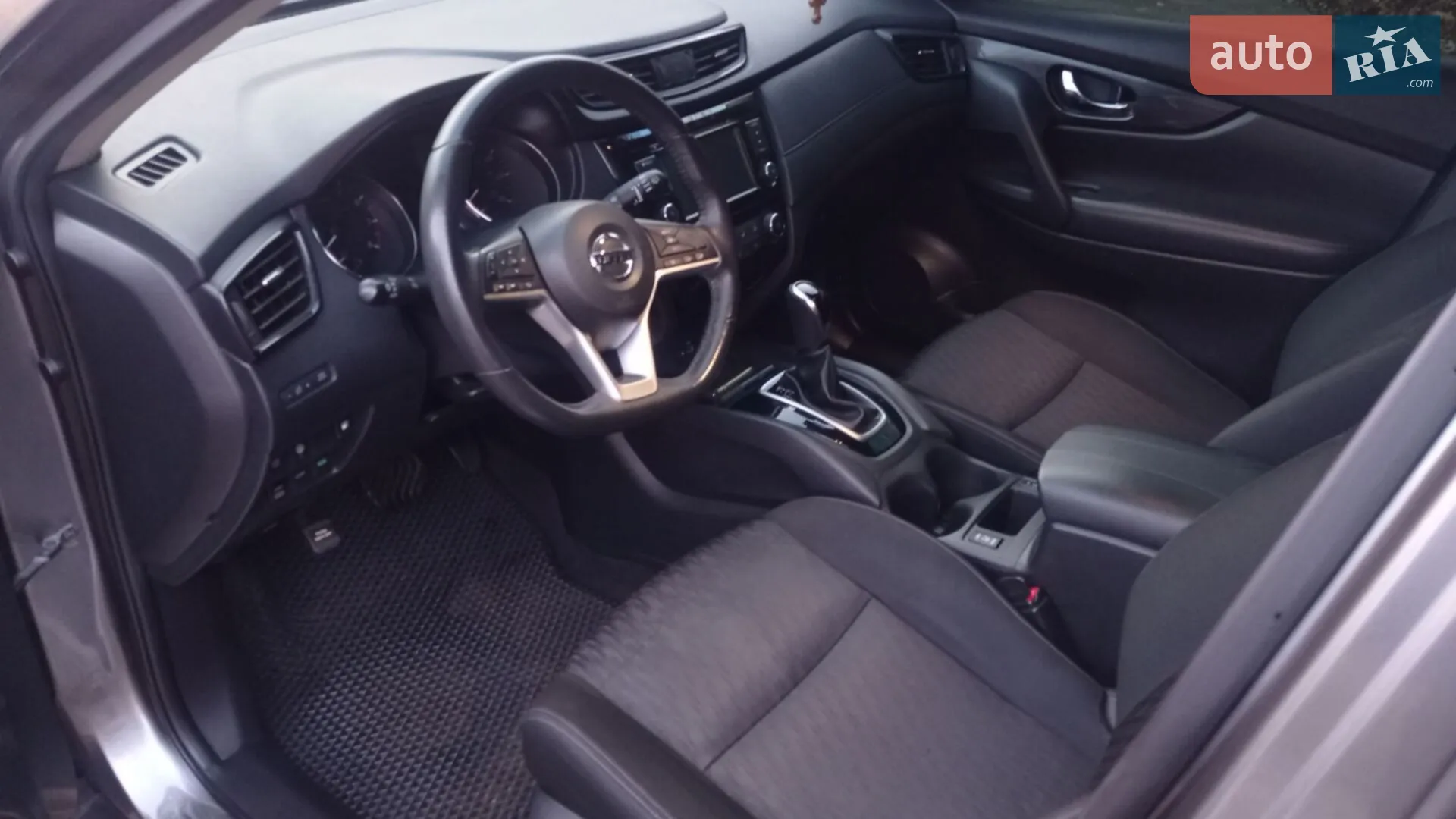 2018 Nissan Rogue - мініатюра 20