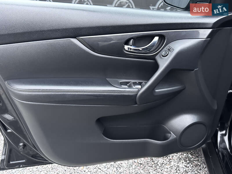 Внедорожник / Кроссовер Nissan Rogue 2017 в Киеве фото 11 Внедорожник / Кроссовер Nissan Rogue 2017 в Киеве