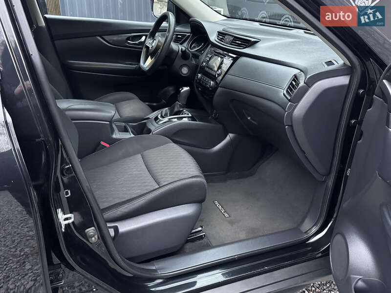 Внедорожник / Кроссовер Nissan Rogue 2017 в Киеве фото 15 Внедорожник / Кроссовер Nissan Rogue 2017 в Киеве